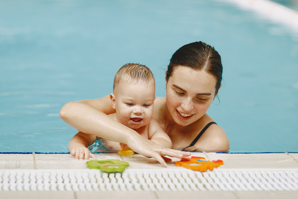 Parent and child swim lessons for babies